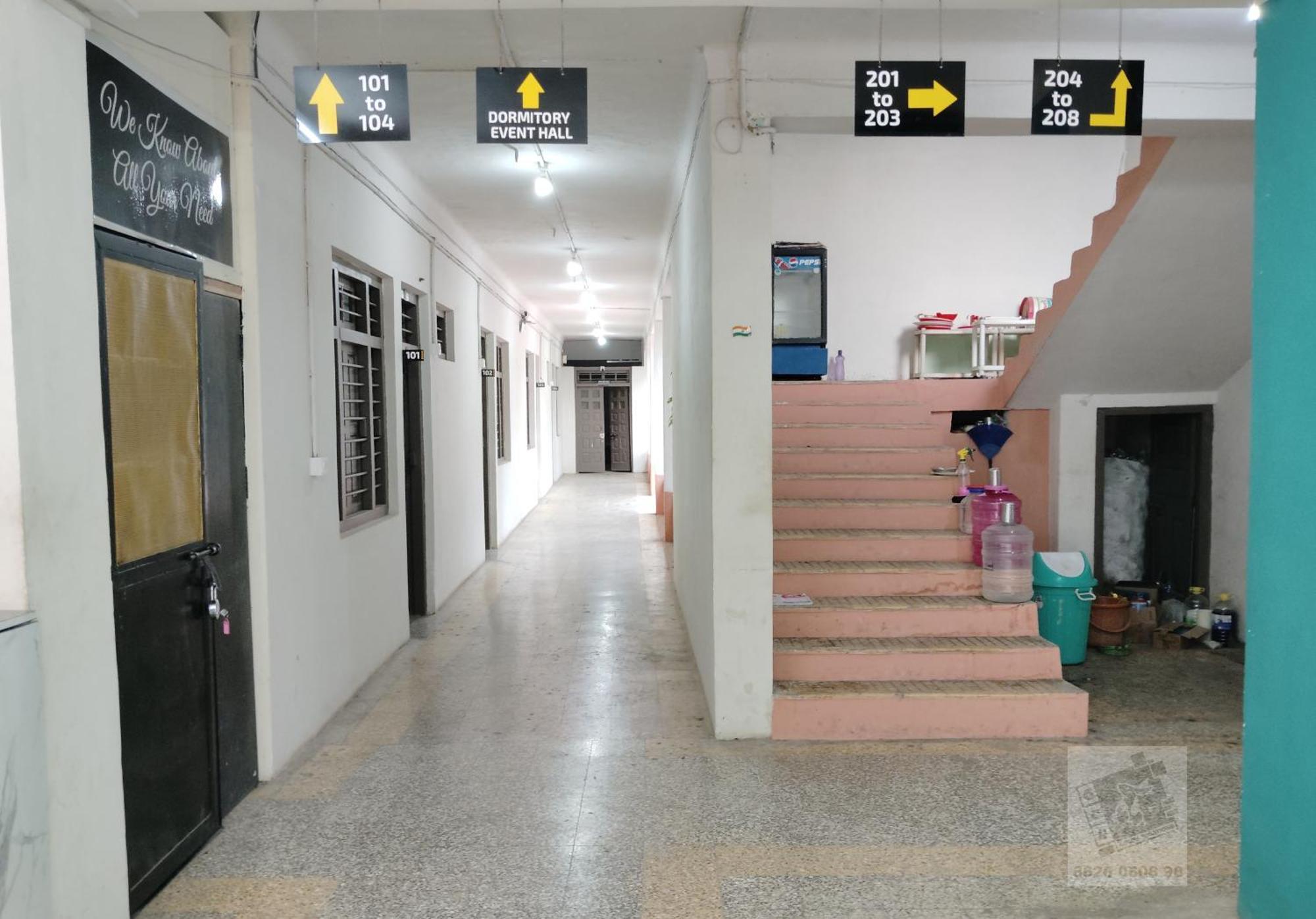 6 Cr Hotel Natraj Railway Station Aurangābād Exterior foto